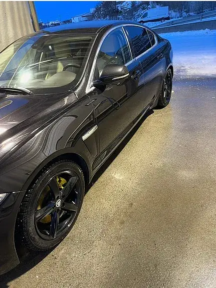 Jaguar Xf 2012 photo 3