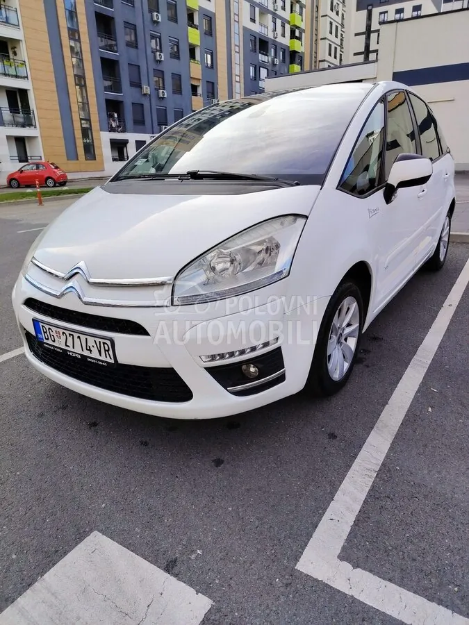 Citroen C4 Picasso 2013 photo 2