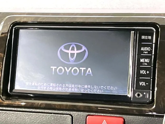 Toyota Hiace Van 2024 photo 3