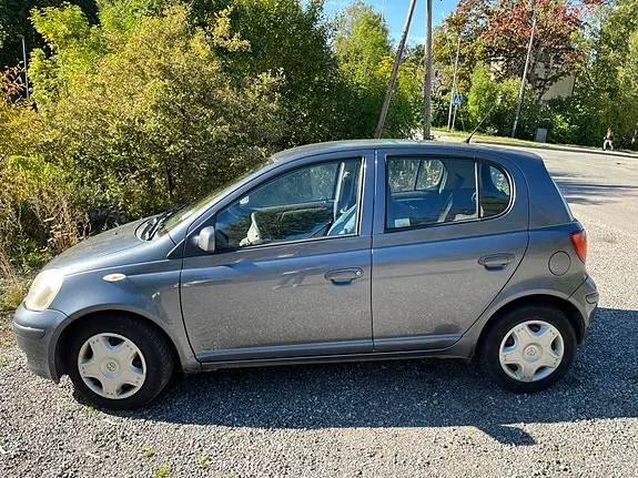 Toyota Yaris 2005 photo 3