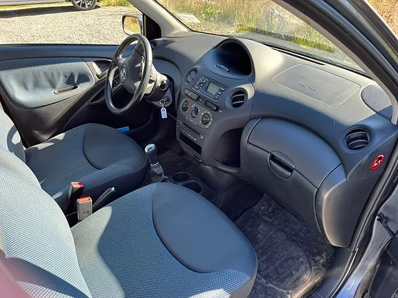 Toyota Yaris 2005 photo 5