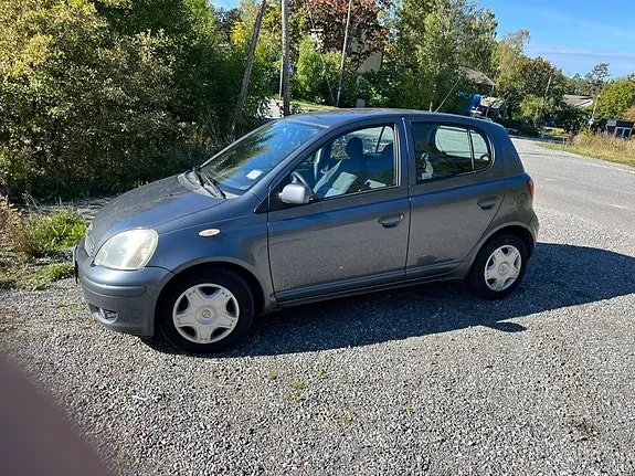 Toyota Yaris 2005 photo 2