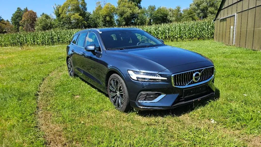 Volvo V60 2019 photo 2