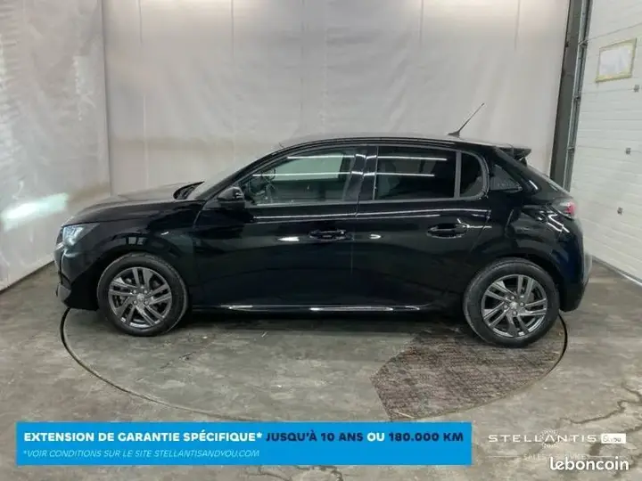 Peugeot 208 2022 photo 2