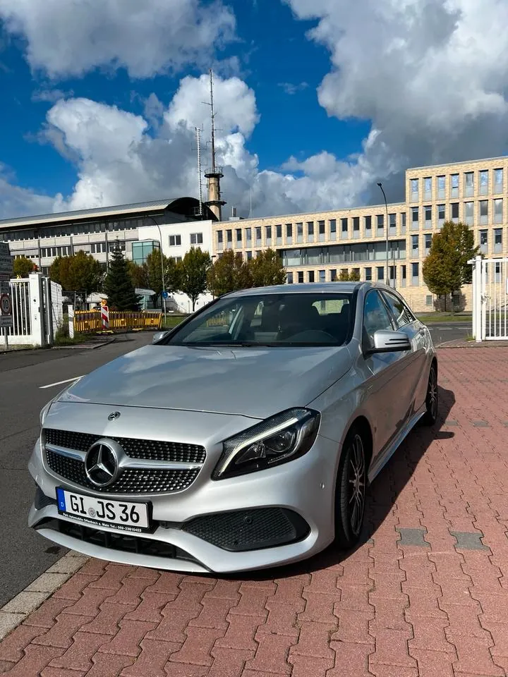 Mercedes-Benz A200