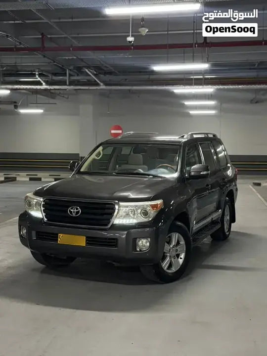 Toyota Land Cruiser 2012 photo 2