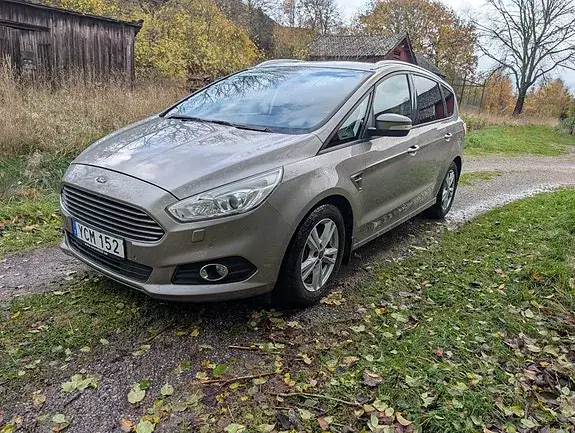 Ford S-Max 2016 photo 2