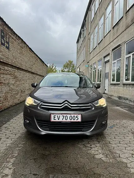 Citroen C4 2016 photo 2