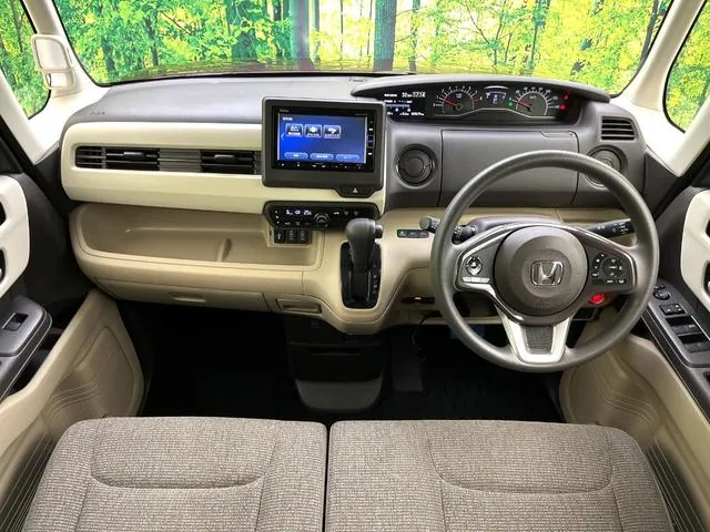 Honda N-Box 2018 photo 2