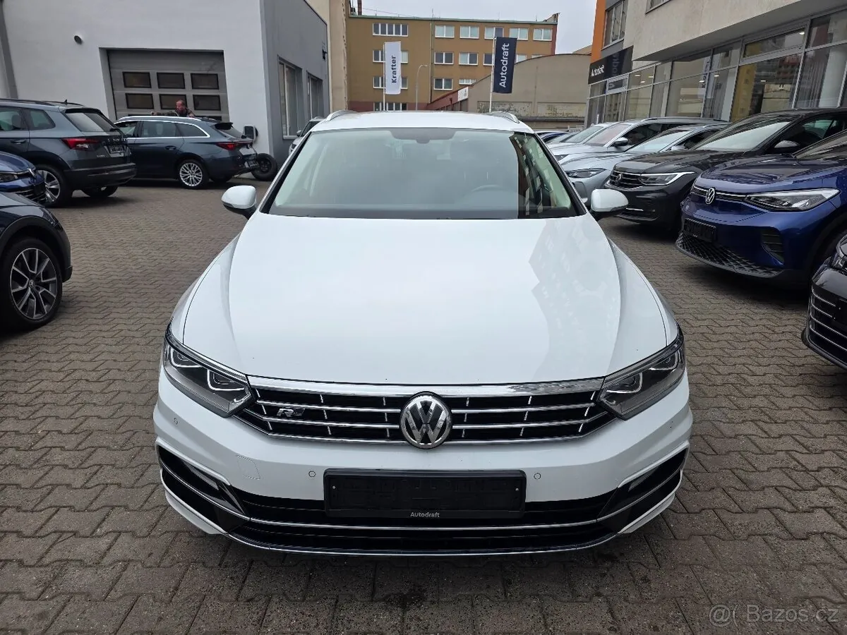 Volkswagen Passat 2019 photo 2