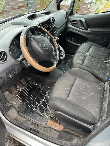 Citroen Berlingo 2010 photo 2