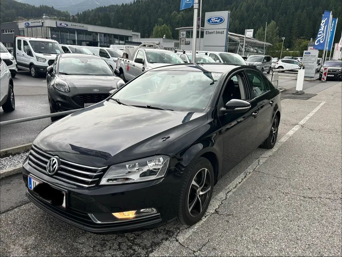 Volkswagen Passat 2011 photo 3
