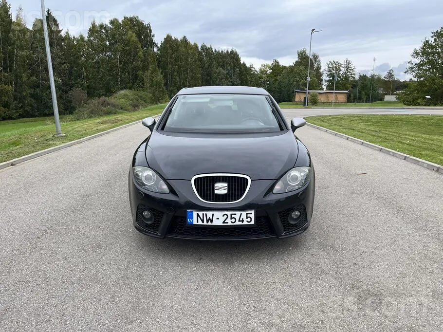 Seat Leon 2008 photo 2