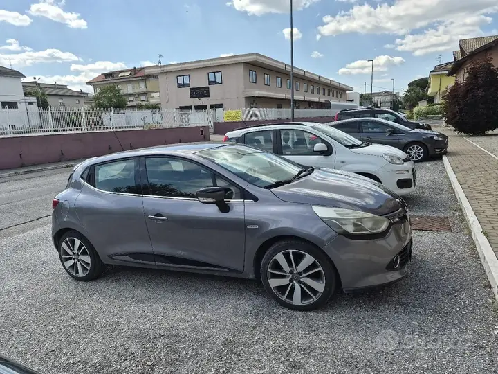 Renault Clio 2014 photo 4