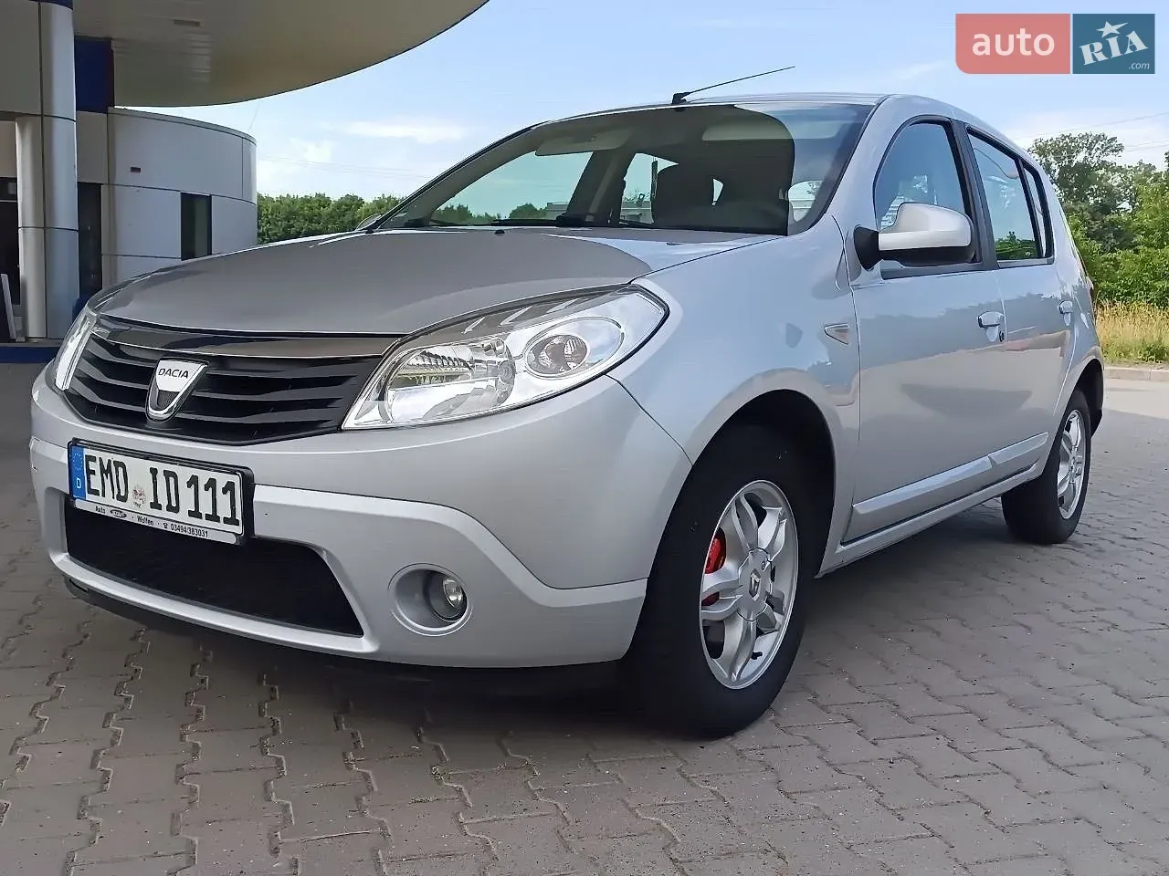 Dacia Sandero 2009 photo 2