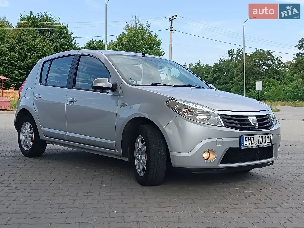 Dacia Sandero 2009 photo 3