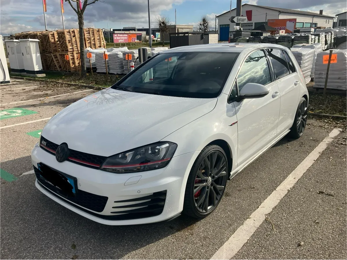 Volkswagen Golf Gti 2015 photo 2