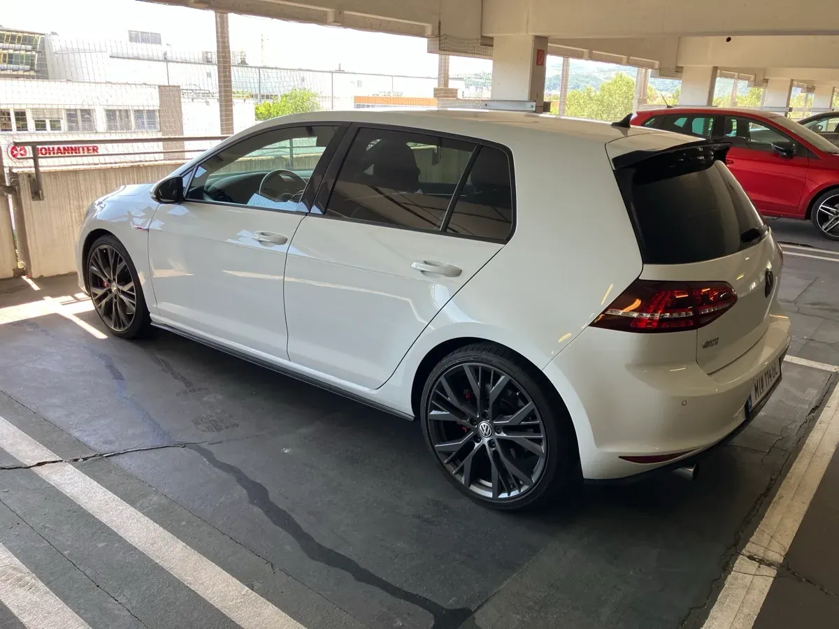 Volkswagen Golf Gti 2015 photo 3