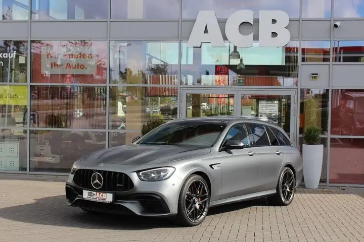 Mercedes-Benz E 63 S Amg