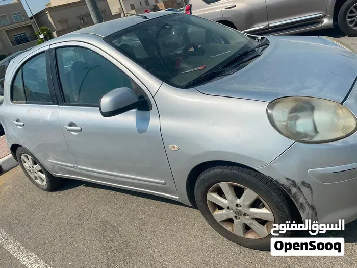 Nissan Micra 2012 photo 2