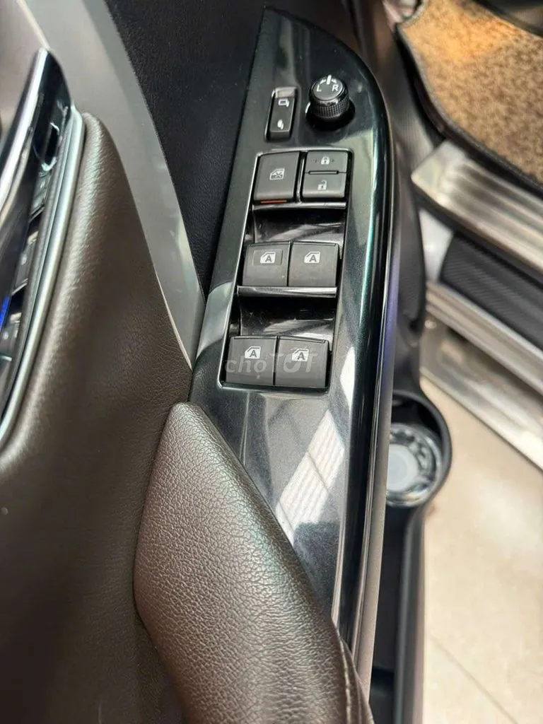 Toyota Fortuner 2018 photo 4