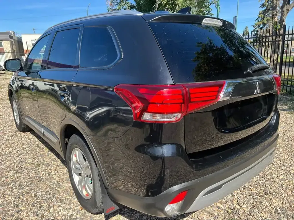 Mitsubishi Outlander 2020 photo 4