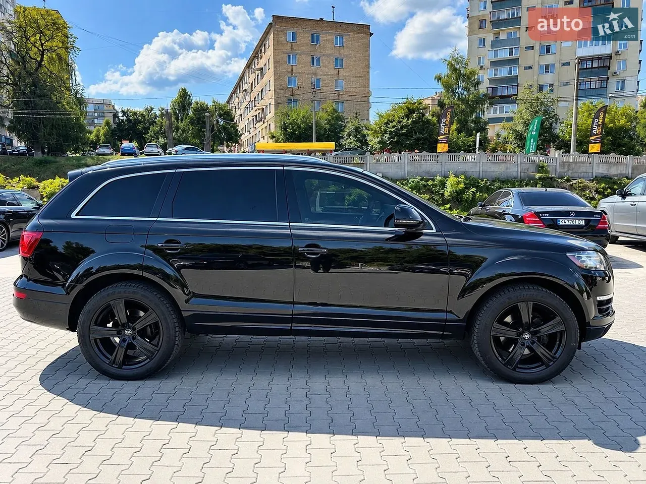 Audi Q7 2011 photo 4