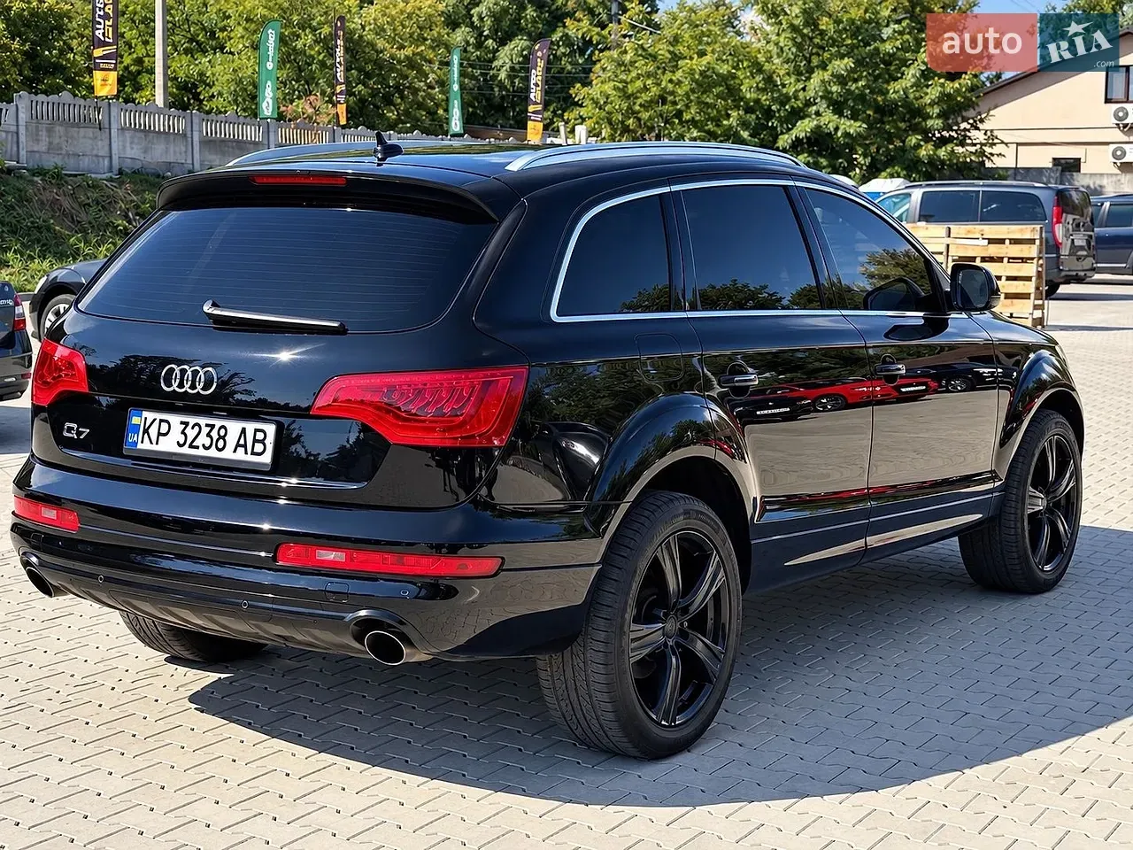 Audi Q7 2011 photo 5