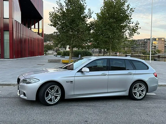 BMW 528I