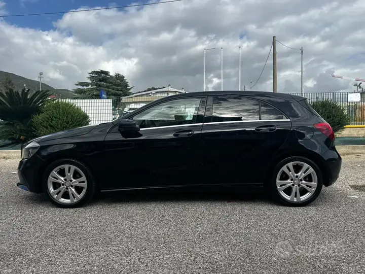 Mercedes-Benz A180D 2017 photo 3