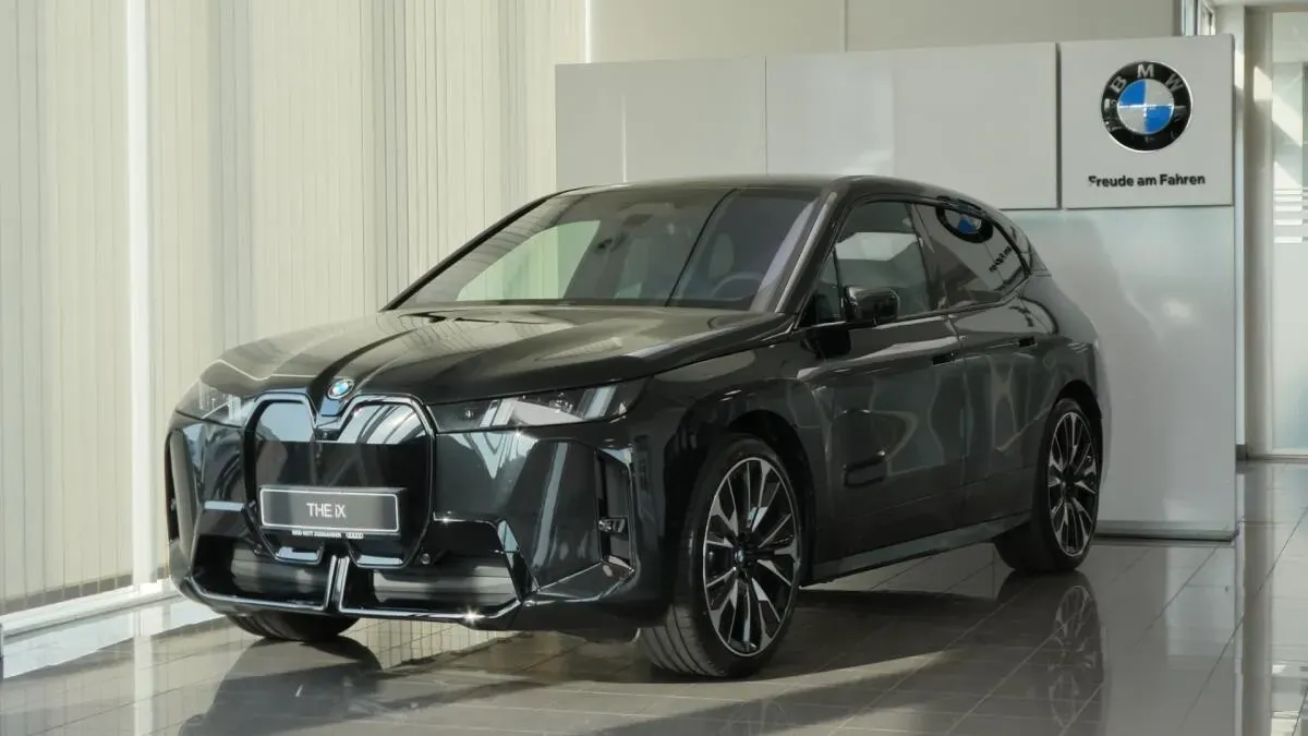 BMW Ix