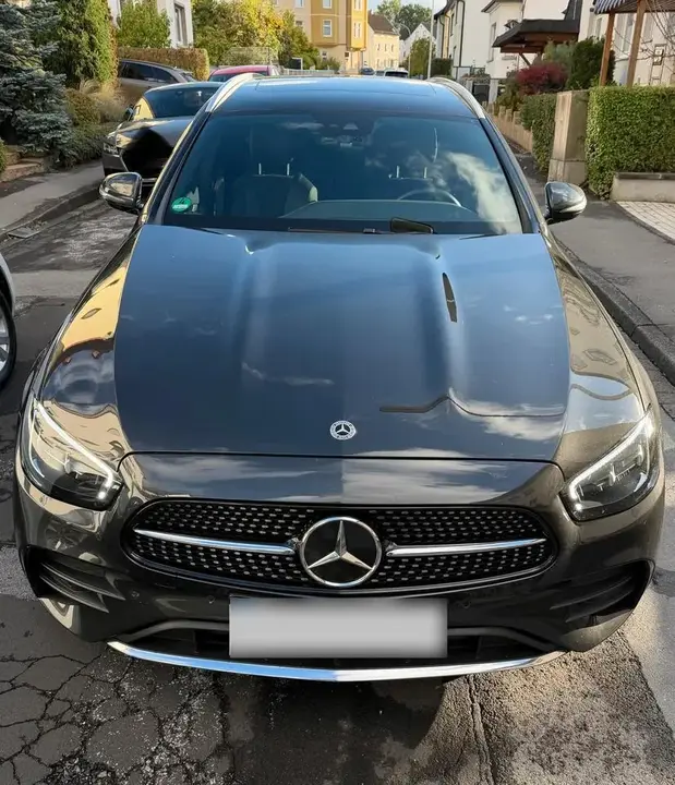 Mercedes-Benz E220 Amg Line