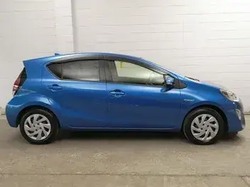 Toyota Aqua 2015 photo 4