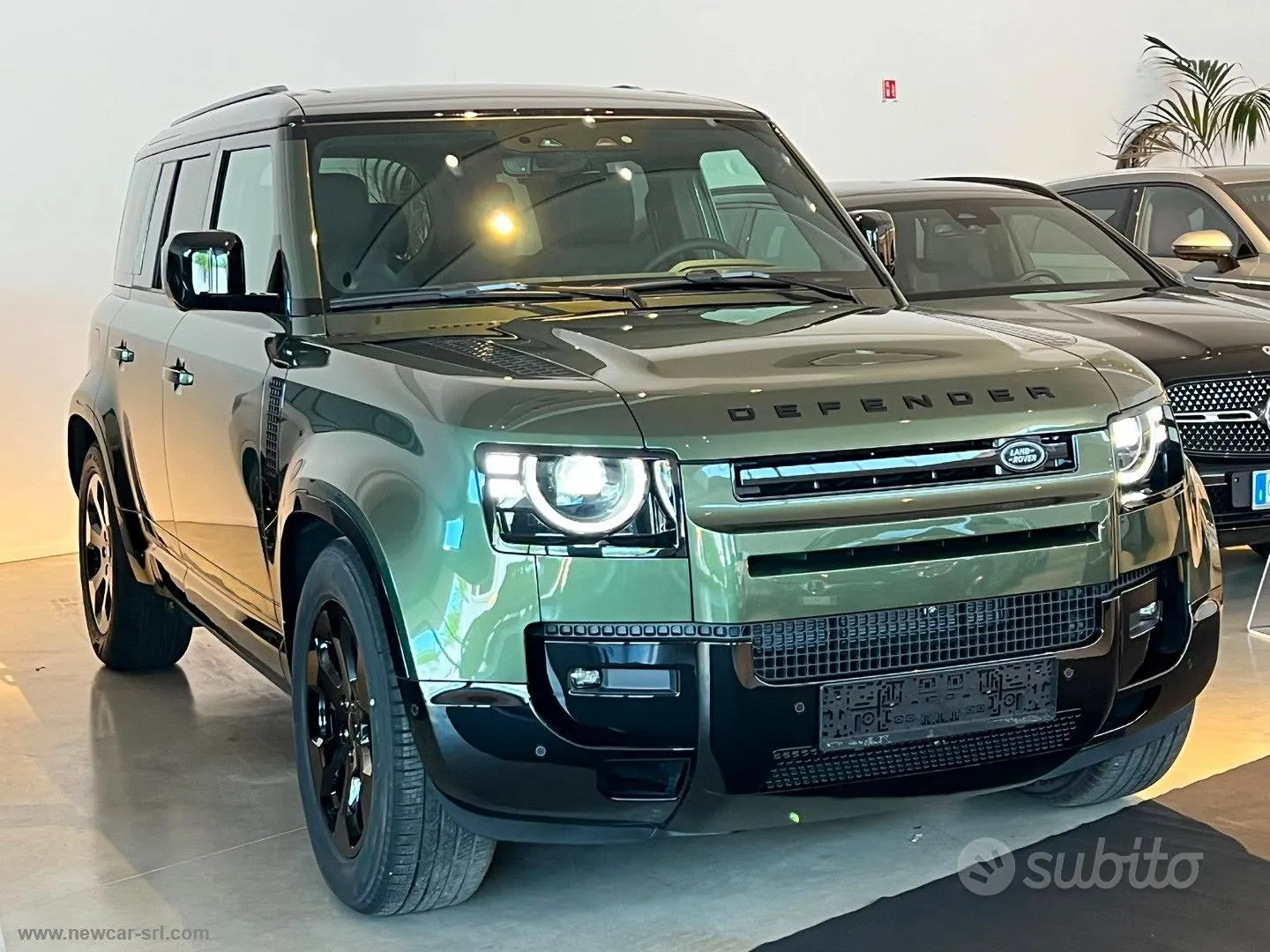 Land Rover Defender 2026 photo 2