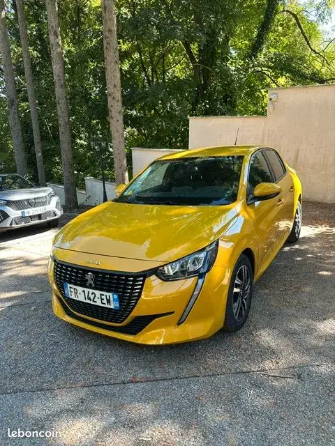 Peugeot 208 2020 photo 2