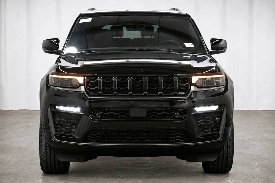 Jeep Grand Cherokee L 2026 photo 2