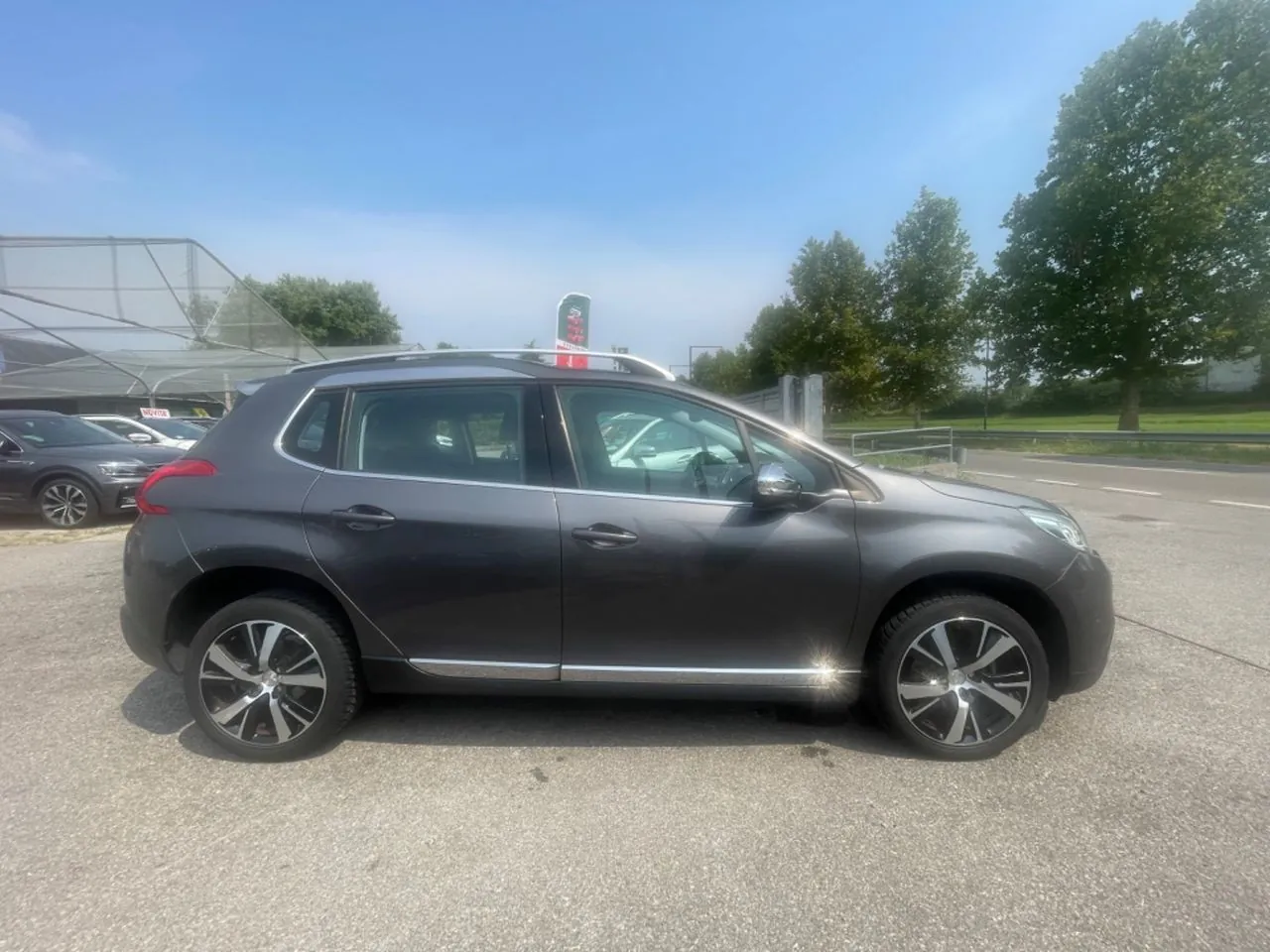Peugeot 2008 2015 photo 3