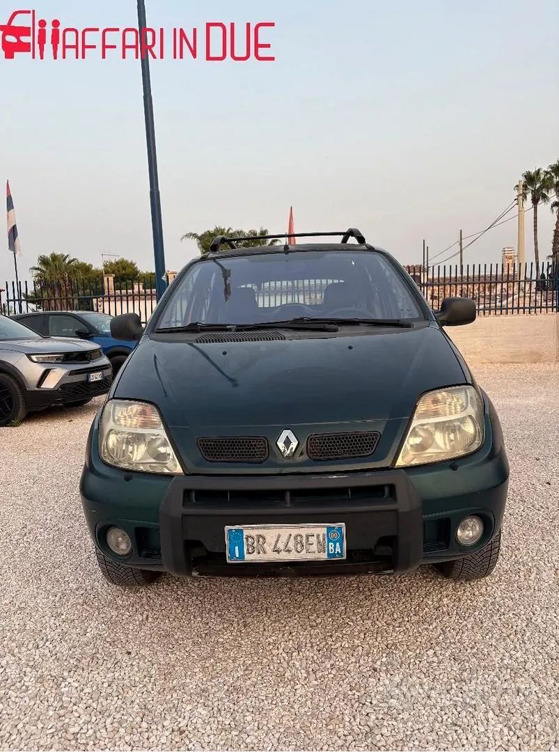 Renault Scenic 2005 photo 2