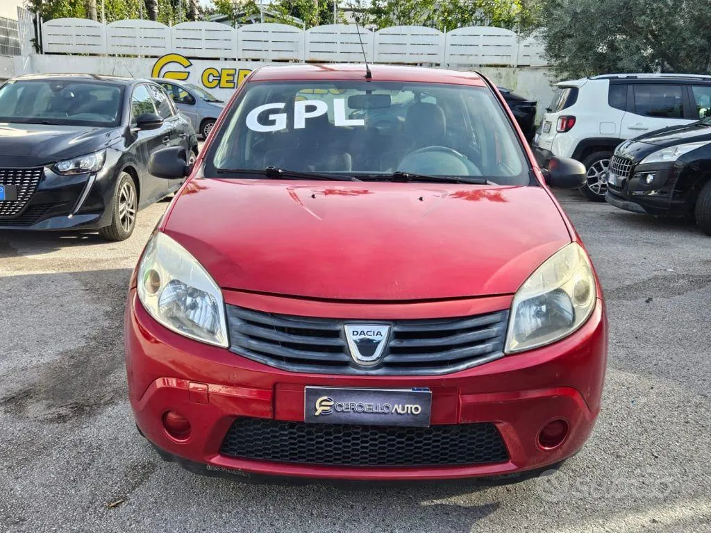Dacia Sandero 2012 photo 3