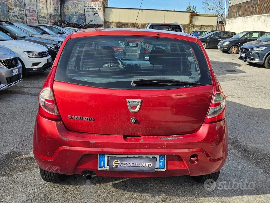 Dacia Sandero 2012 photo 2
