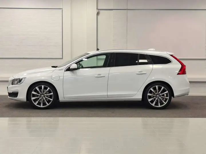 Volvo V60 2013 photo 3