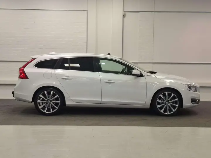 Volvo V60 2013 photo 4