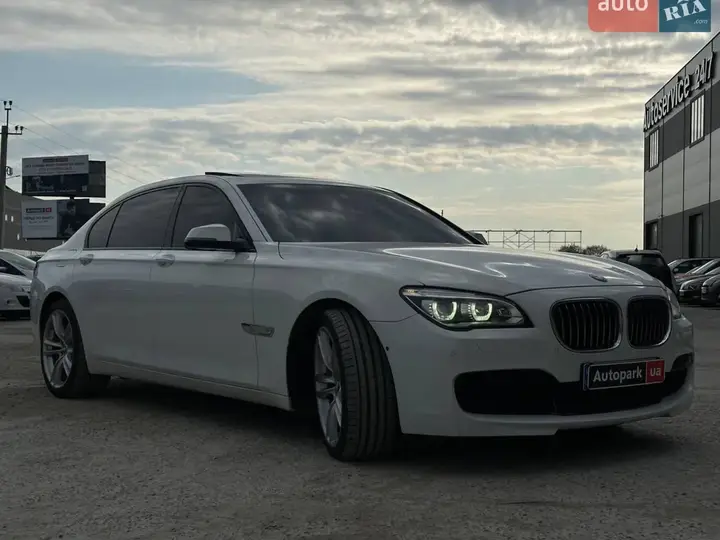 BMW 7 Series 2012 photo 3