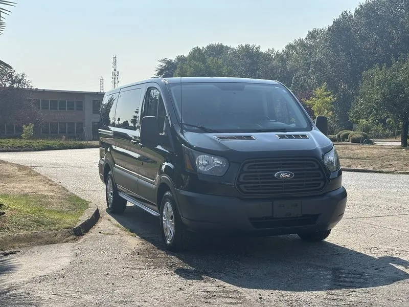Ford Transit 2016 photo 2