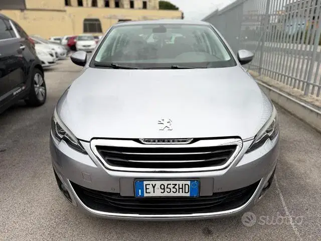 Peugeot 308 2015 photo 2