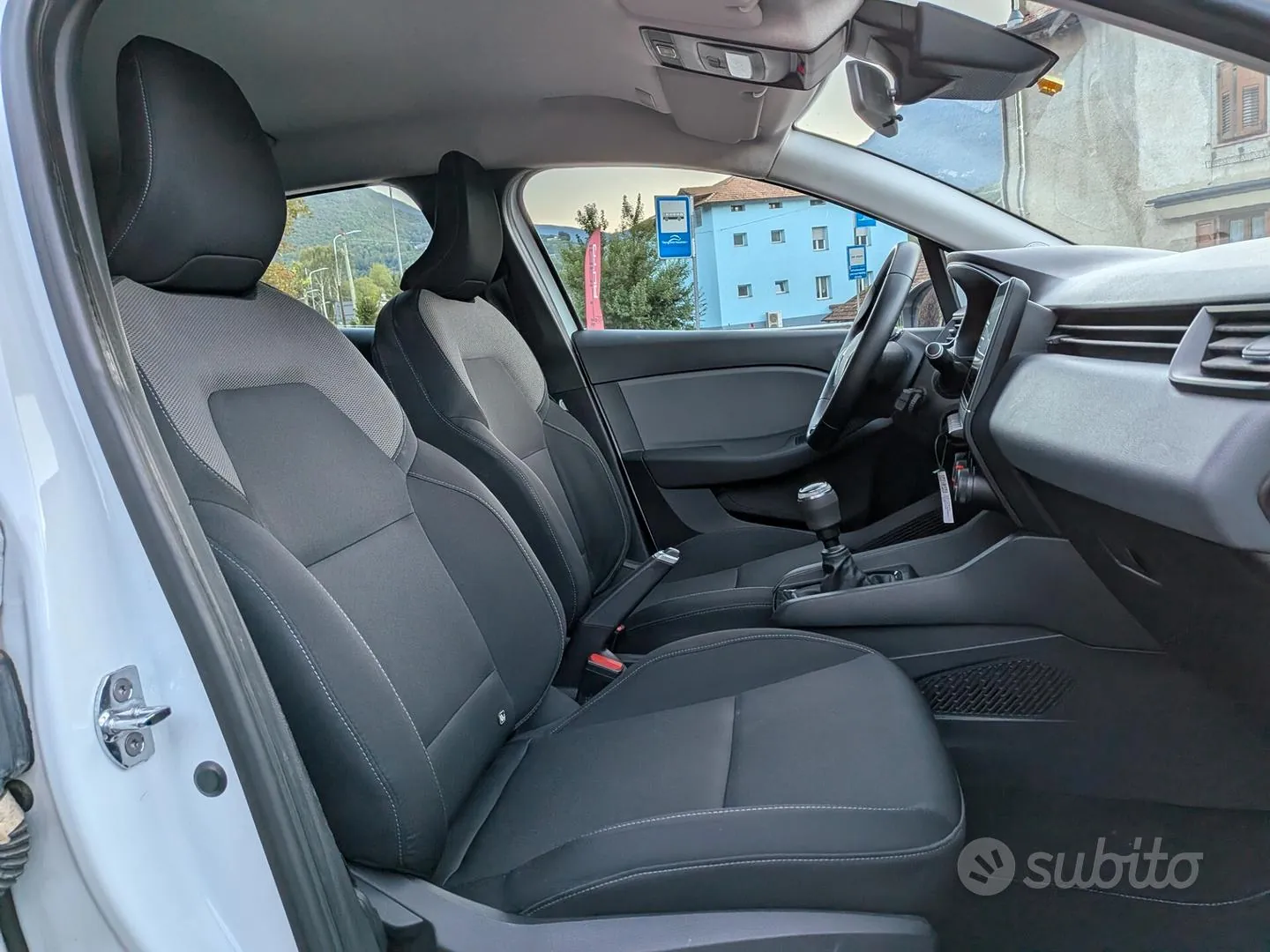 Renault Clio 2020 photo 3