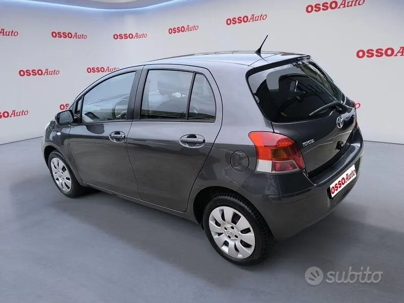 Toyota Yaris 2009 photo 4