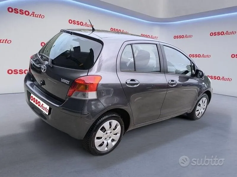 Toyota Yaris 2009 photo 3