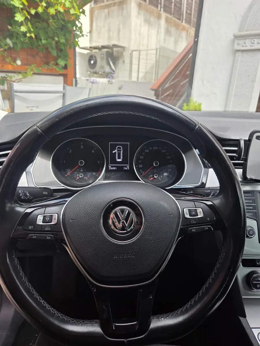 Volkswagen Passat 2015 photo 3