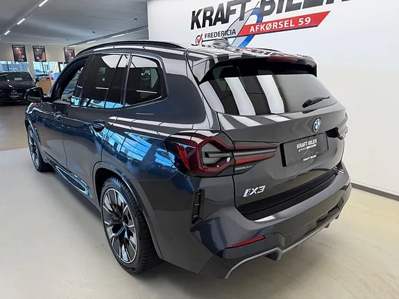 BMW Ix3 2023 photo 3